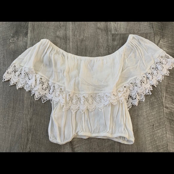 Forever 21 off the shoulder crop top. - Picture 4 of 4